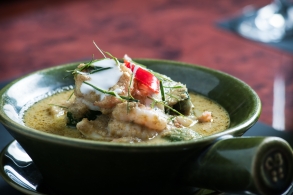 1_15-06-18-Time4Thai-320